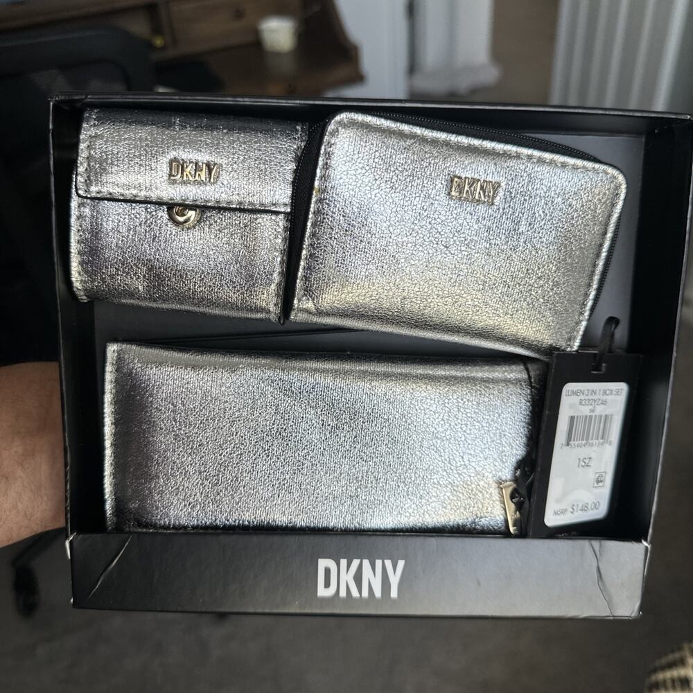 DKNY Lumen 3 Piece Wallet Set w Gift Box Silver Card Holder Earbud Case NWT $148